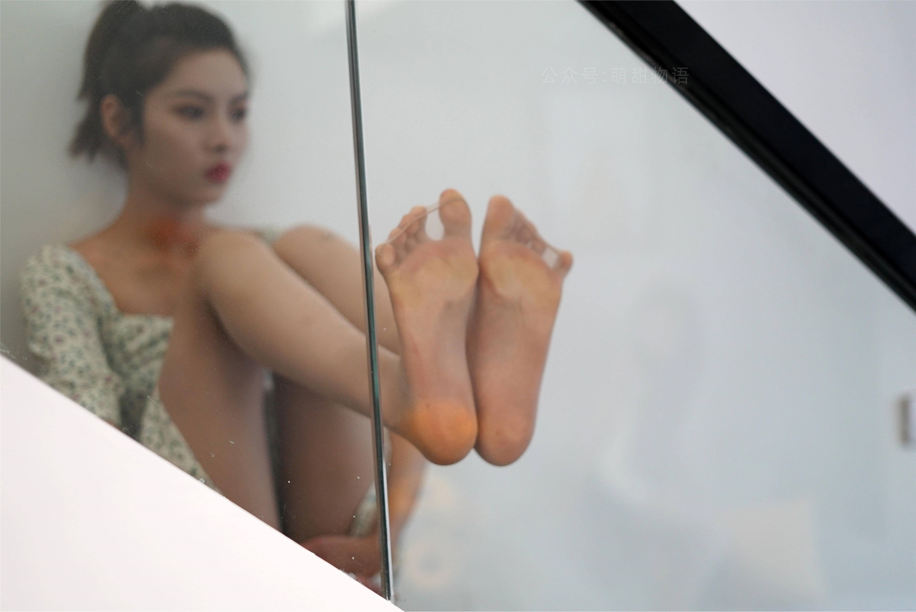 萌甜物语 XM142《楼梯间的碎花裙-紫宁》